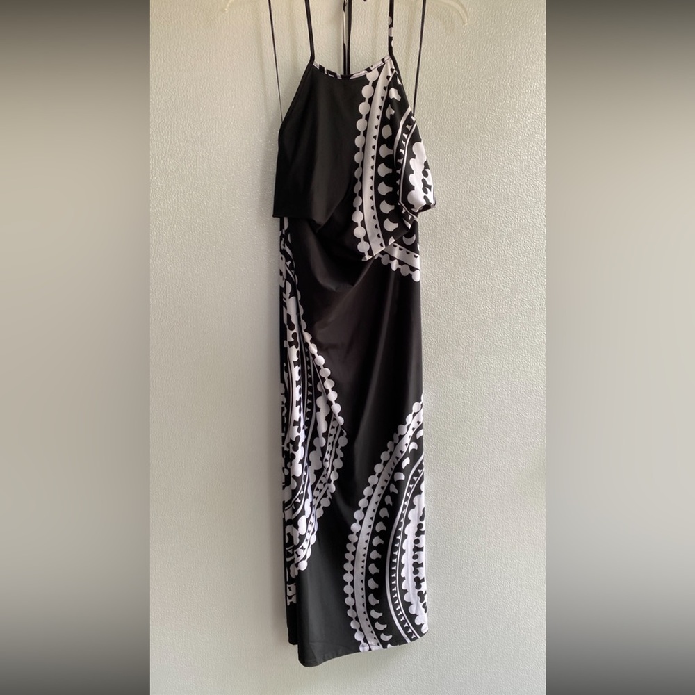 VENUS Black and White Halter Open Back Maxi Dress XL - Picture 5 of 13